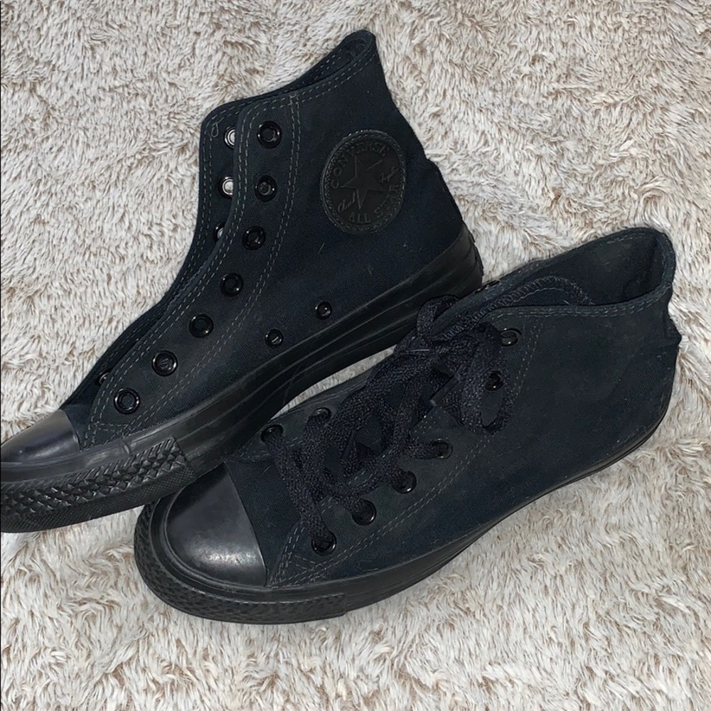 ✨Never Worn High Top Converse✨